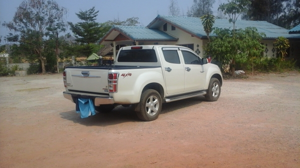 มาก่อนได้ก่อน ขายดาว์น วีคลอส 4 ประตู สีขาวมุก 70000 อยู่   อ.หัวหิน