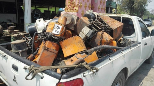 ** ลดแรงๆโปรเหมาๆ!! ** รอกโซ่ไฟฟ้า HITACHI 1 Ton. ไซด์พิเศษตัวใหญ่โซ่คู่ ไฟ 380V ของใช้งานอยู่ถอดจากไลน์ผลิต!!