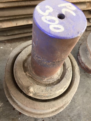 แคเรีย KOMATSU PC300 เก่าเช็คนอกญี่ปุ่น ราคา 2,500 บาท