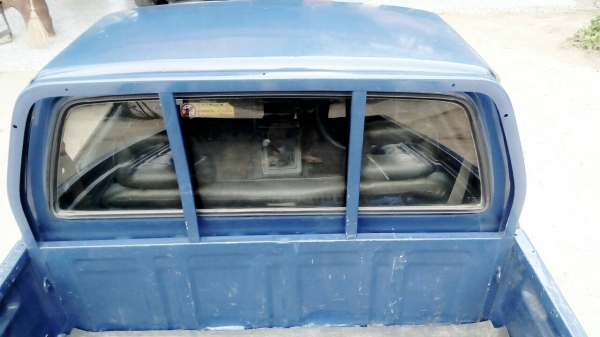 ขายด่วน รถกระบะมาสด้า B2500 สภาพพร้อมใช้งาน เครื่องแน่น ช่วงล่างดี ใช้บรรทุกของได้สบาย สนใจโทร. 080-7491645