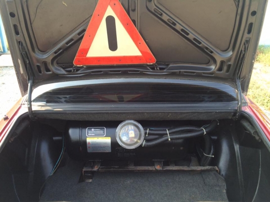 ขาย benz 190E สีแดง เครื่องJ auto คันเกีย benz เดิมๆ แก๊ส