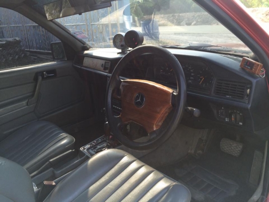 ขาย benz 190E สีแดง เครื่องJ auto คันเกีย benz เดิมๆ แก๊ส