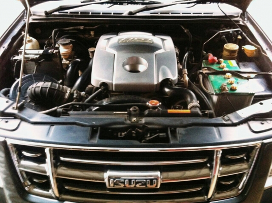 ขาย ISUZU DMAX Platinum 2.5 ddi SLX รถบ้านสวยสภาพดี มีประกันชั้น 1