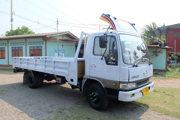 ขายด่วนรถบรรทุก HINO FC4J ปี44 145แรง ยาว 5.50 เมตร