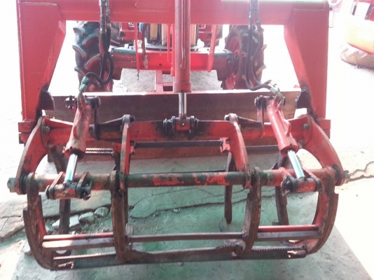 คูโบต้า L4708 4 WD พร้อมใบมีดตราช้าง