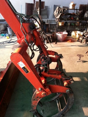 คูโบต้า L4708 4 WD พร้อมใบมีดตราช้าง