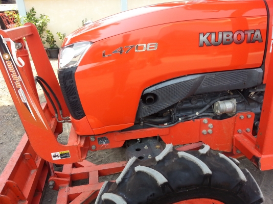 คูโบต้า L4708 4 WD พร้อมใบมีดตราช้าง