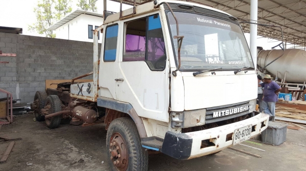 ขาย หัวคัสซี ไอ้หลง FN527M-A คัสซีสวยตลอดเส้น เครื่อง 6D16 195 แรงม้า เกียร์ 10 สปีด เอกสารเล่มทะเบียนชุดโอนครบ ราคาต่อรองได้ครับ ขาย หัวคัสซี ไอ้หลง FN527M-A คัสซีสวยตลอดเส้น เครื่อง 6D16 195 แรงม้า เกียร์ 10 สปีด เอกสารเล่มทะเบียนชุดโอนครบ ราคาต่อรองได้ครับ