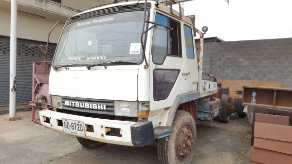 ขาย หัวคัสซี ไอ้หลง FN527M-A คัสซีสวยตลอดเส้น เครื่อง 6D16 195 แรงม้า เกียร์ 10 สปีด เอกสารเล่มทะเบียนชุดโอนครบ ราคาต่อรองได้ครับ