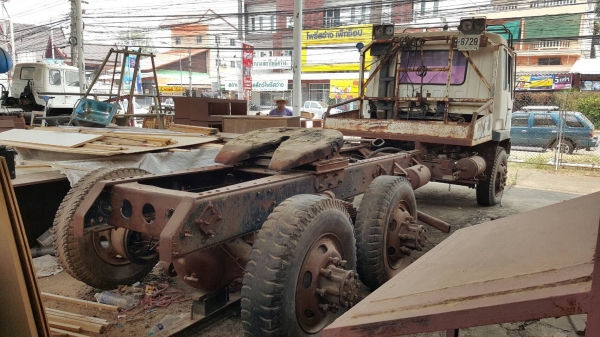 ขาย หัวคัสซี ไอ้หลง FN527M-A คัสซีสวยตลอดเส้น เครื่อง 6D16 195 แรงม้า เกียร์ 10 สปีด เอกสารเล่มทะเบียนชุดโอนครบ ราคาต่อรองได้ครับ ขาย หัวคัสซี ไอ้หลง FN527M-A คัสซีสวยตลอดเส้น เครื่อง 6D16 195 แรงม้า เกียร์ 10 สปีด เอกสารเล่มทะเบียนชุดโอนครบ ราคาต่อรองได้ครับ