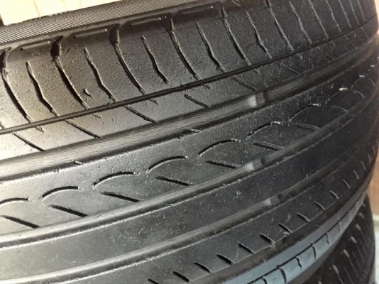 ขายยาง YOKOHAMA dB 205-45-17 ปี12 ดอกสวย พร้อมซิ่ง คู่ละ 1,800 บาท