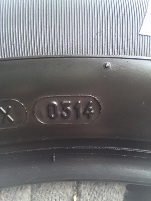 ขายยาง MICHELIN PRIMACY HP 235-55-17 ปี14 ดอกสวย เนื้อนิ่ม คู่ละ 2,400 บาท