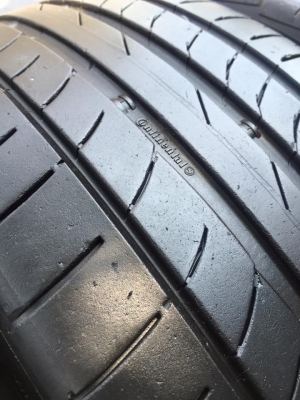 ขายยาง CONTINENTAL 225-45-18 ปี14 ดอกสวย ไม่มีปะ ชุดละ 3,800 บาท