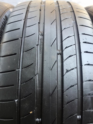 ขายยาง CONTINENTAL 225-45-18 ปี14 ดอกสวย ไม่มีปะ ชุดละ 3,800 บาท