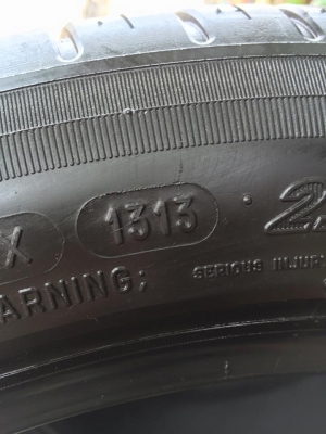 ขายยาง MICHELIN PILOT SPORT3 235-45-18 ปี13 ดอกสวย สภาพสวยมาก คู่ละ 3,000 บาท