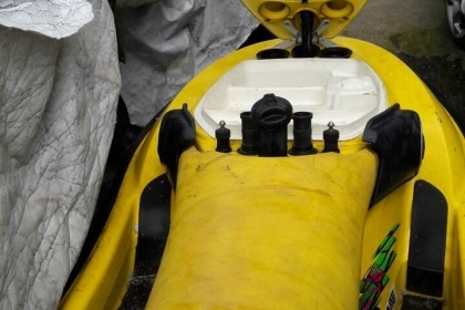 ขายเหมาเจ็ทสกี 2 ลำ  นำเข้าญี่ปุ่น 1. ลำเหลือง(SEADOO)ไม่มีกุญแจมาจากญี่ปุ่นค่ะ 2.KAWASAKI 750 CC เครื่องติดดี