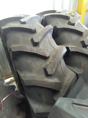 ยางรถไถใหม่ขอบ28คู่ละ25000