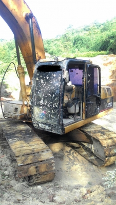 แมคโคcat320c  ติดต่อ080-1405528