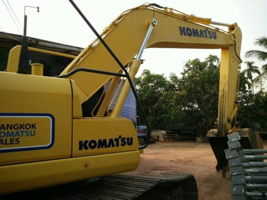 ขายด่วน!! komatsu PC200-8MO 2,800 ชม.สภาพสวยมากค่ะ ขายด่วน!! komatsu PC200-8MO 2,800 ชม.สภาพสวยมากค่ะ