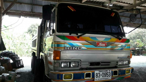 HINOรุ่นKR100เครื่องEH700ยาง900