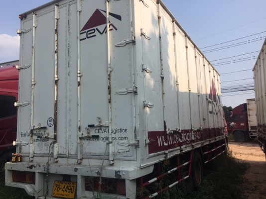 ขายเหมาครับ รถตู้ 10 บาน 1.Hino FG 112 ปี05=1คัน 2.Mitsubishi 6D16 = 5 คัน รวม 6 คัน