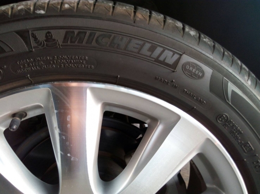 225/50R17 MICHELIN PRIMACY 3st มี 2 เส้น  tel.081-427-3941 ไอดีไลน์ 0814273941