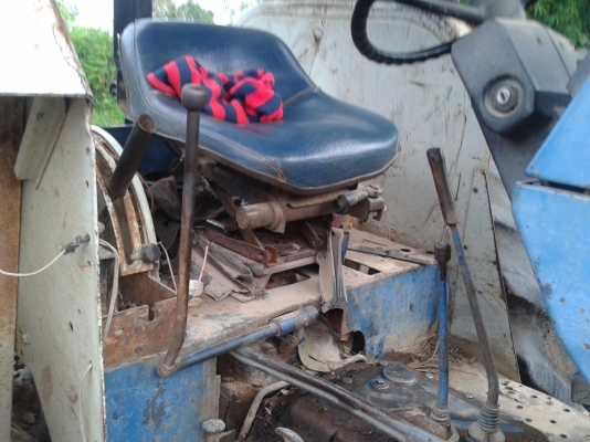 ขายฟอร์ด6640เพลาเดียว อุปกรณ์4ชิ้น พร้อมใช้สุดๆ