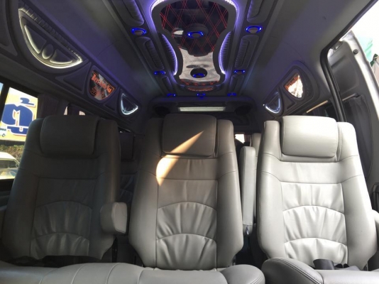 โทร 0922726669 ตันหยงเบสท์รถตู้ฝั่งธน COMMUTER ปี 2008 ดีเซลล์ แต่งวีไอพี แอร์บัส เบาะหนัง 4 แถว ราคา 1,059,000 บท