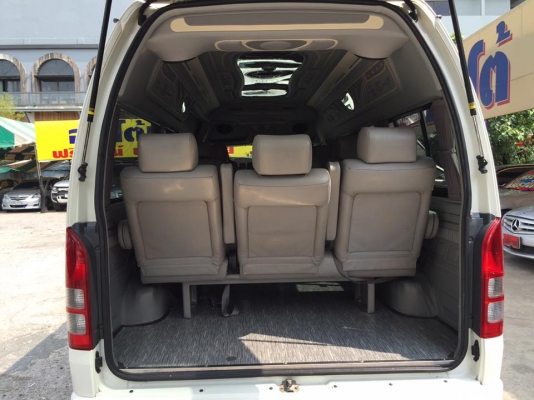 โทร 0922726669 ตันหยงเบสท์รถตู้ฝั่งธน COMMUTER ปี 2010 ดีเซลล์ แต่งวีไอพี  เบาะหนัง 3 แถว ราคา 859,000 บาท