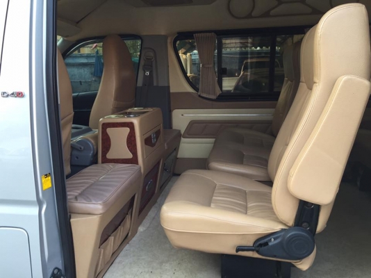 โทร 0922726669 ตันหยงเบสท์รถตู้ฝั่งธน COMMUTER ปี 2008 ดีเซลล์ แต่งวีไอพี แอร์บัส เบาะหนัง 3 แถว ราคา 769,000 บาท