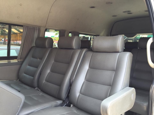 โทร 0922726669 ตันหยงเบสท์รถตู้ฝั่งธน COMMUTER ปี 2010 ดีเซลล์  เบาะหนัง 3 แถว ราคา 759,000 บาท