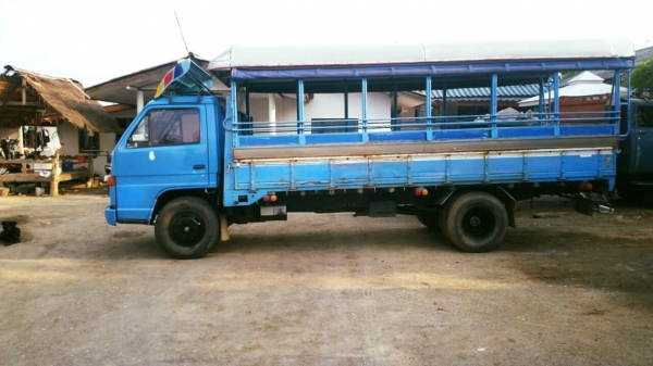 ขาย NPR 59 PU5M.  4BD1. 115. แรง รถห้างแท้ ยาว 5 ม.  มีหลังคาพร้อม เครื่องดี คันซีเทพราคา325000ต่อรองได้  0906312519