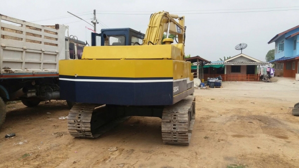 แบคโฮ โกเบ รถขุดสภาพเครี่องดี แบคโฮ โกเบ รถขุดสภาพเครี่องดี