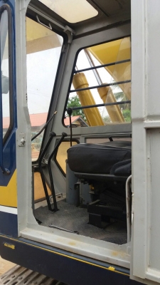 แบคโฮ โกเบ รถขุดสภาพเครี่องดี แบคโฮ โกเบ รถขุดสภาพเครี่องดี