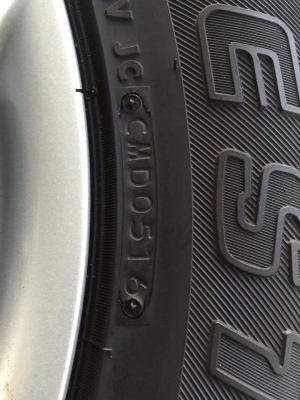 ขายล้อIsuzu Blue Power1.9 ถอดป้ายแดง ขอบ18 4ล้อ ราคา 26,000 บาท