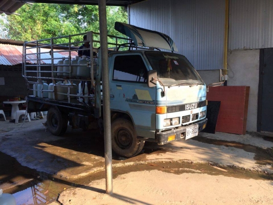 ขายรถบรรทุกสี่ล้อ อีซูซุ 88