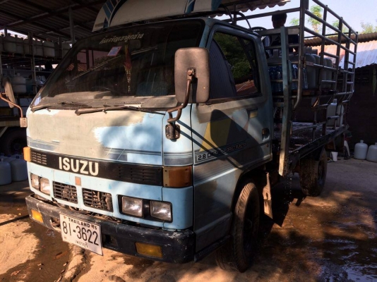 ขายรถบรรทุกสี่ล้อ อีซูซุ 88 ขายรถบรรทุกสี่ล้อ อีซูซุ 88