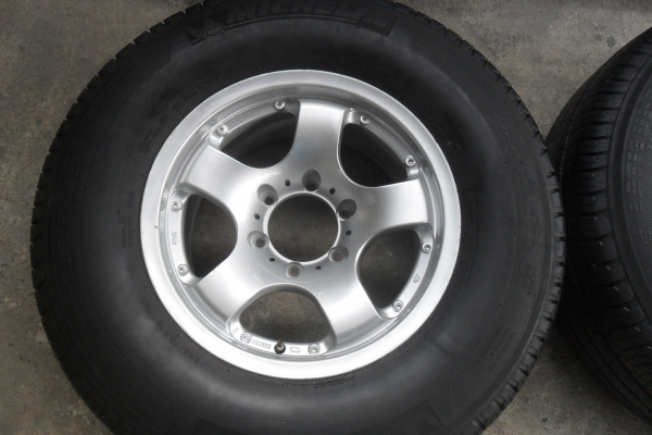 ล้อแม็ก16นิ้ว6รู กว้าง8นิ้วET8 พร้อมยาง สวยๆ 4 ล้อ ราคา 7900 บาท ล้อแม็ก16นิ้ว6รู กว้าง8นิ้วET8 พร้อมยาง สวยๆ 4 ล้อ ราคา 7900 บาท