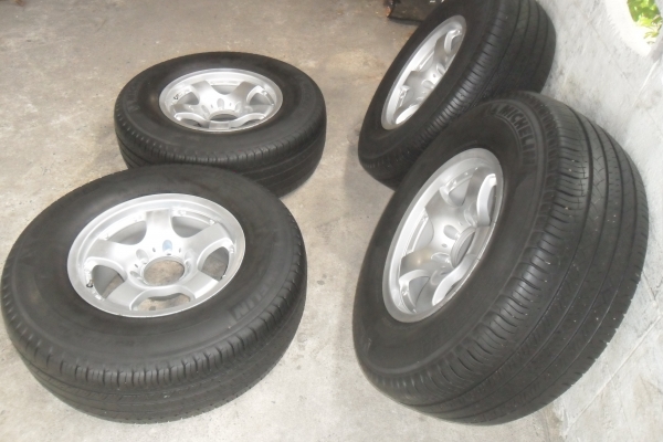 ล้อแม็ก16นิ้ว6รู กว้าง8นิ้วET8 พร้อมยาง สวยๆ 4 ล้อ ราคา 7900 บาท ล้อแม็ก16นิ้ว6รู กว้าง8นิ้วET8 พร้อมยาง สวยๆ 4 ล้อ ราคา 7900 บาท