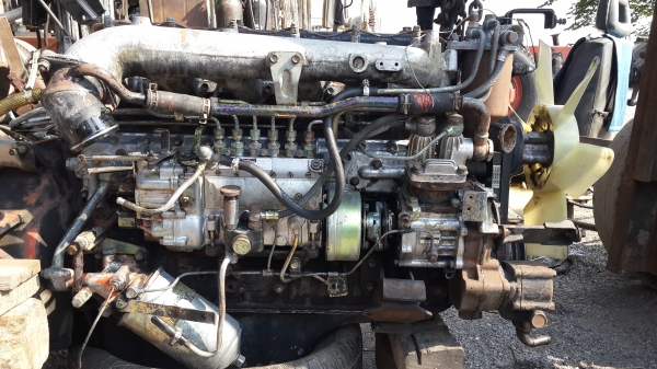 ขายเครื่องยนต์6BD1 ปั้มลมเพาว์เวอ มีใบคุมเครื่อง