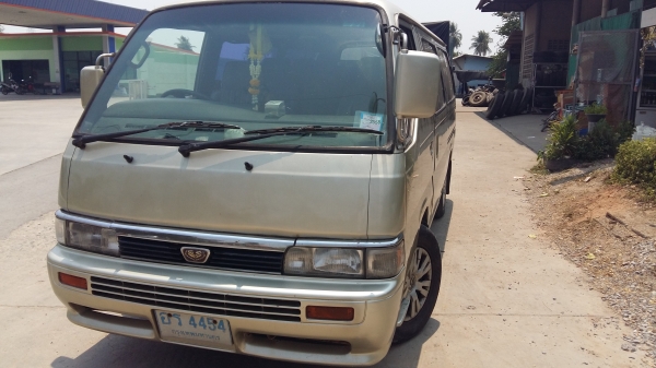 ขาย NISSAN URVAN ปี99