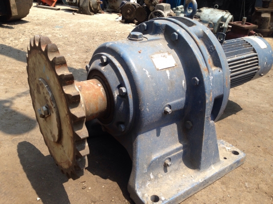 ขายมอเตอร์เกียร์ Cycro drive Sumitomo 2HP. 380V มีระบบเบรคในตัว อัตราทด 1:559 เพลาออกประมาณ 2.5รอบต่อนาที สภาพสวย พร้อมใช้งาน ขายมอเตอร์เกียร์ Cycro drive Sumitomo 2HP. 380V มีระบบเบรคในตัว อัตราทด 1:559 เพลาออกประมาณ 2.5รอบต่อนาที สภาพสวย พร้อมใช้งาน