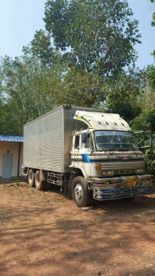 ขายด่วนครับ หัวคัสซี Hino FL227 เครื่อง EM100 220แรง รถพร้อมใช้งาน