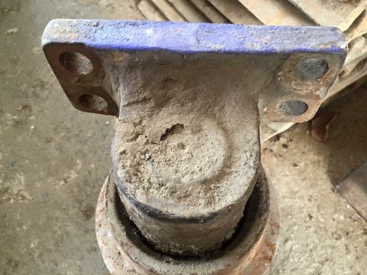 แคเรีย hitachi ex200-2-3 เก่าญี่ปุ่น ราคา 2,000 บาท