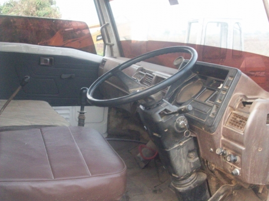 ขาย ฮีโน่ FB  เครื่อง 117 แรง สภาพสวยรถห้าง  พวงมาลัยเพาเวอร์ พร้อมใช้งานครับ