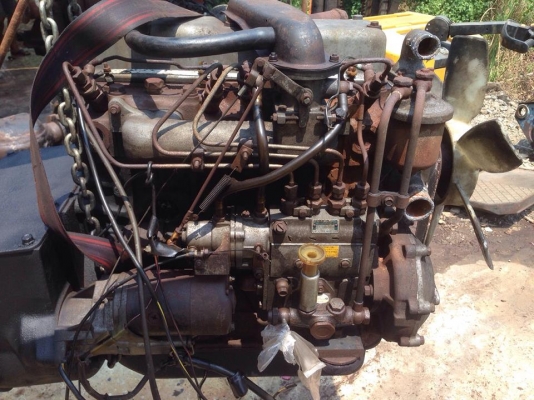 ขายเครื่องโตโยต้า2j พร้อมเกียร์ เครื่องดีสตาร์ทติดง่ายแน่นๆ มีปั๊มไฮโดลิคกับไดร์ทชาต ท้ามาให้ลองครับ ขาย 38000 บาท