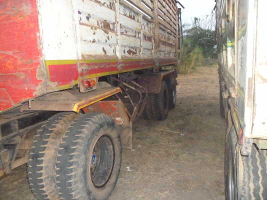 หางพ่วง ยาว 6  เมตร80   3 เพลาดั้ม  สนใจ โทร089  9383433