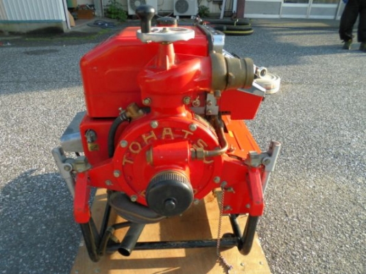เครื่องดับเพลิง tohatsu เก่านอกสภาพเยี่ยม