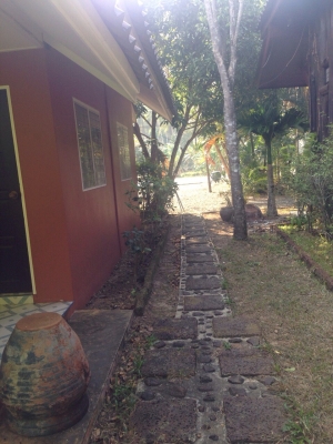 ขายรีสอร์ท เกาะช่าง จ.ตราด พร้อมบ้านพัก4หลัง  15ล้าน