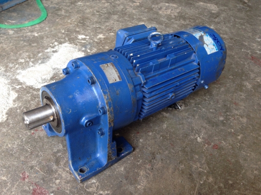 ขายมอเตอร์เกียร์ Cycro drive Sumitomo 2HP. 380V มีระบบเบรคในตัว อัตราทด 1:21 สภาพสวยเดิมๆ วิ่งนิ่ม พร้อมใช้งาน